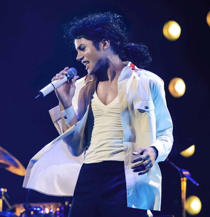 Sobrinho de Michael Jackson, Jafaar Jackson aparece em 1ª foto na cinebiografia do Rei do Pop