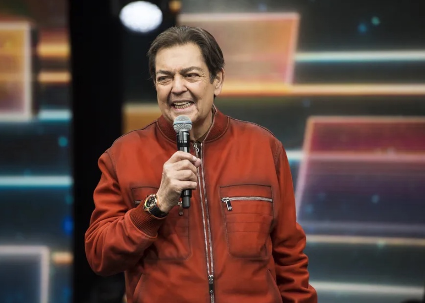 Faustão passa por transplante de rim em hospital de SP