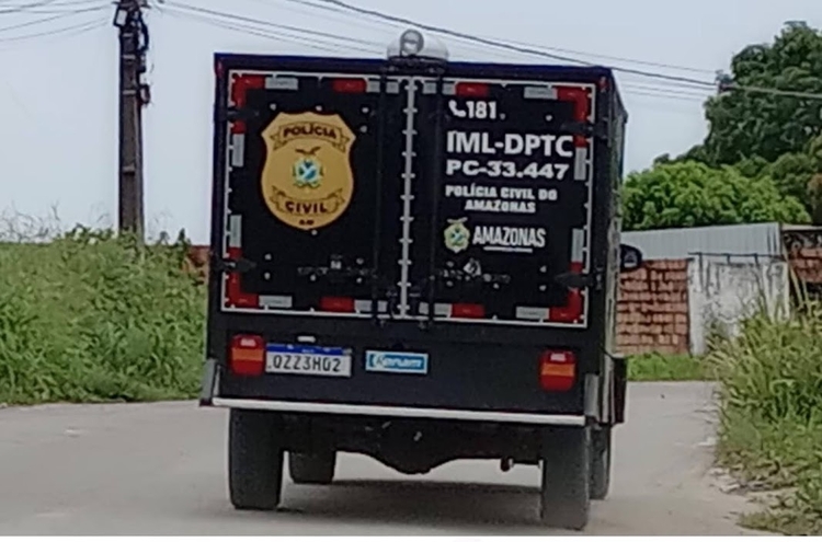 Homem é executado a tiros em mercadinho no Monte das Oliveiras; 2 são baleados