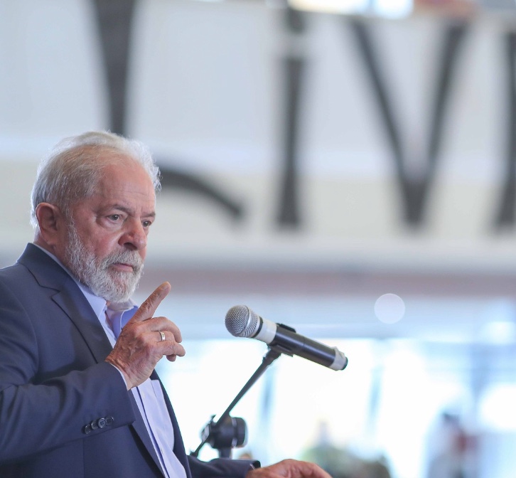 Lula deve fechar acordo com a Vale para indenizar vítimas de Brumadinho e Mariana