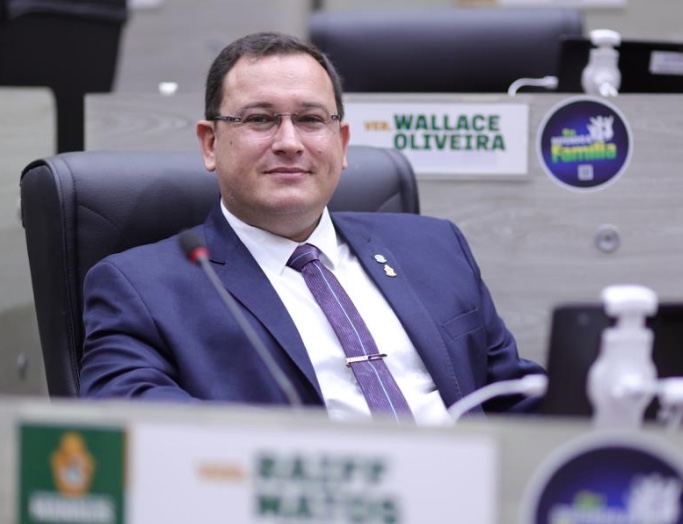 Vereador Raiff Matos aproveita janela partidária e se filia ao PL 