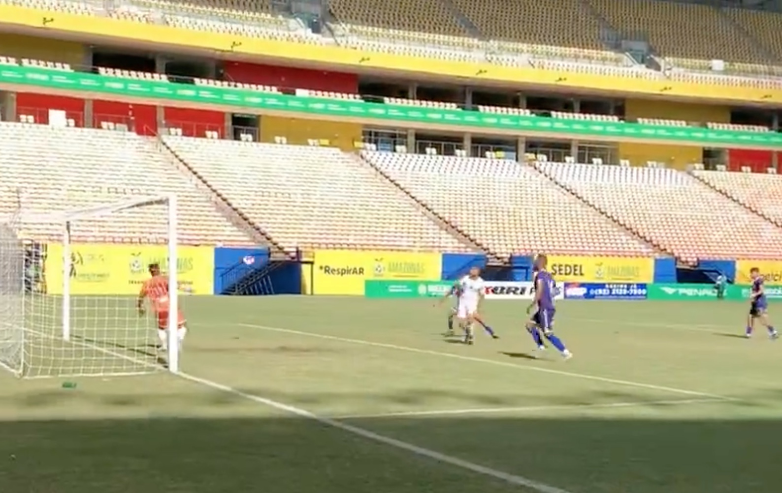 Manaus vence Alvorada de goleada e avança para final do segundo turno