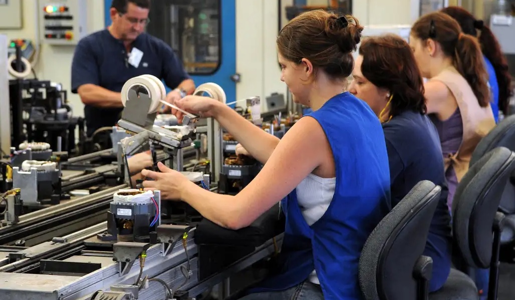 Empresas que omitem dados sobre igualdade salarial entre gêneros serão fiscalizadas