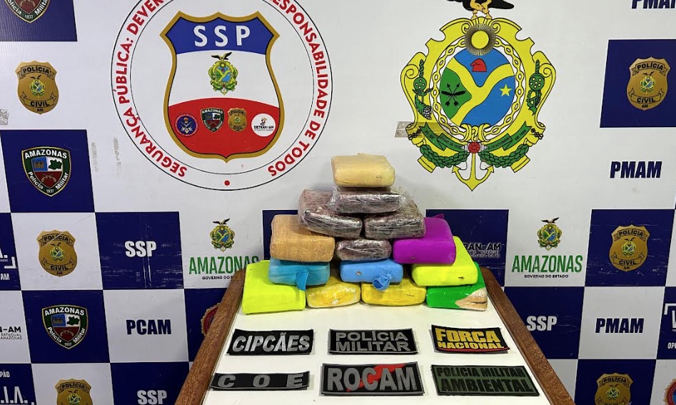 Droga avaliada em R$ 308 mil é encontrada em mala de passageira em Coari