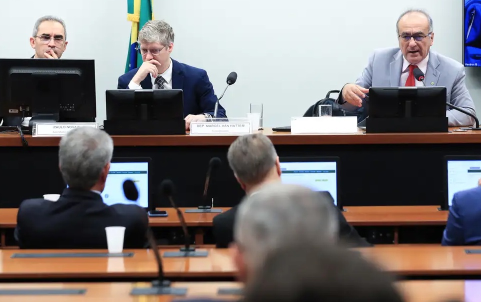 CPI da Braskem: Ex-engenheiro responsável por mina que afundou Maceió fica em silêncio