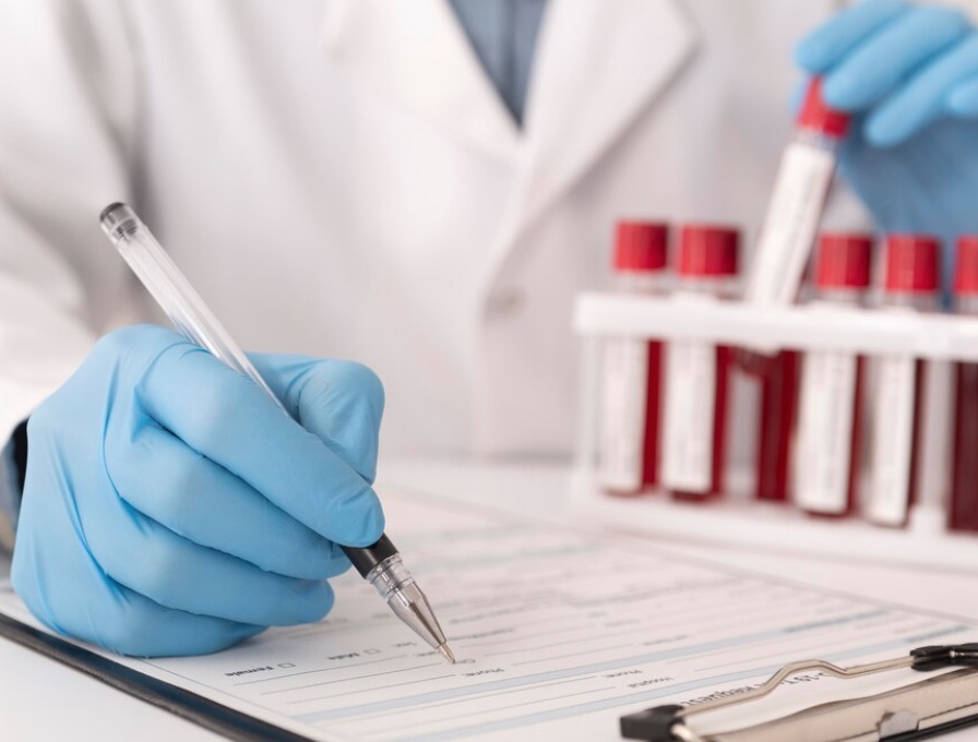 Pacientes do Amazonas com suspeita de câncer devem receber exames em até 30 dias