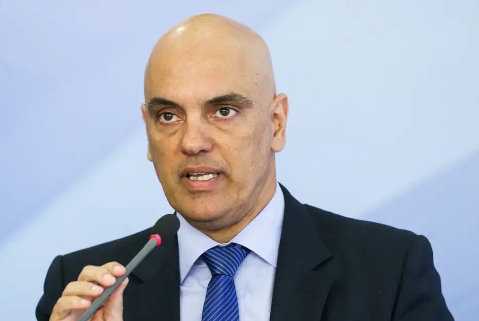 "Sei o que é ser ameaçado pelo PCC", diz Moraes ao votar contra cassação de Moro