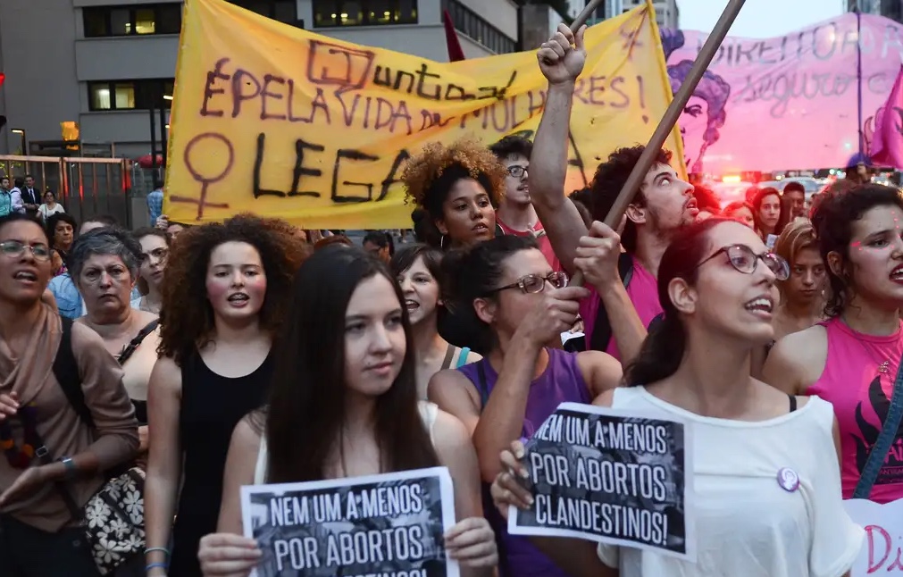 CFM alega que 'feto sofre' em novo recurso para manter proibição de aborto em casos de estupro