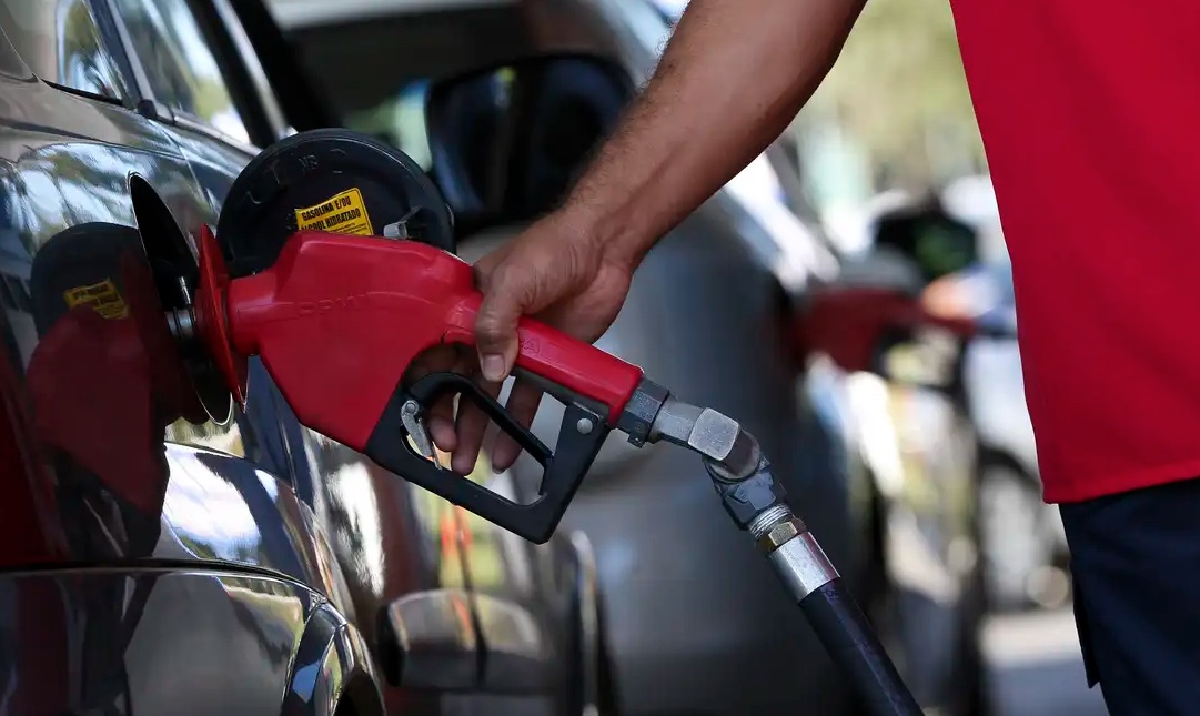'MP do fim do mundo': Gasolina pode ficar até 7% mais cara a partir desta terça