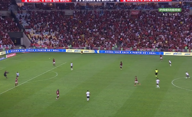 Flamengo vence o Grêmio por 2 a 1 e volta à liderança do Brasileirão