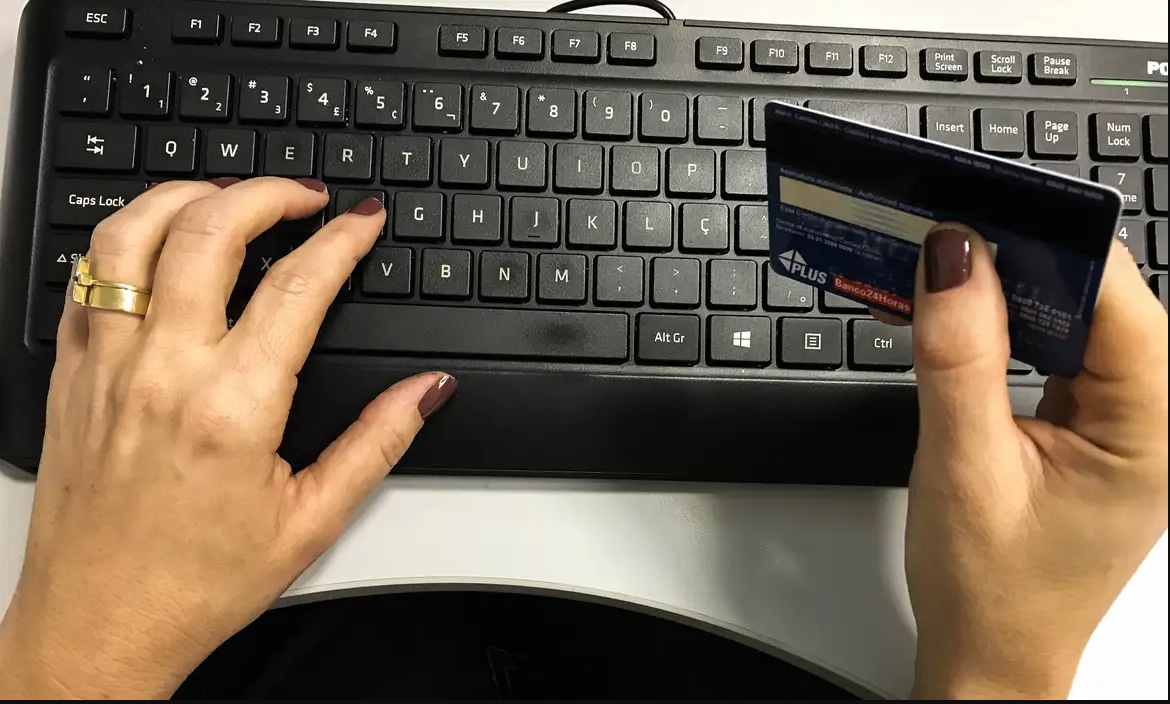 Taxa para compras de até 50 dólares não será aplicada sobre medicamentos