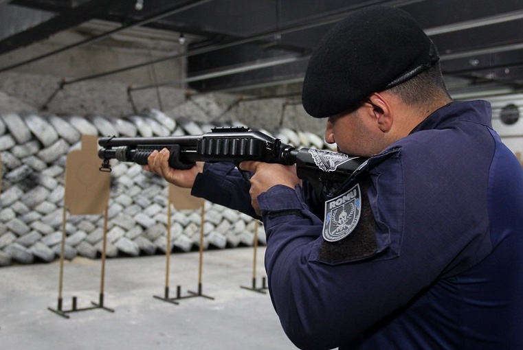 Guardas municipais de Manaus iniciam capacitação para uso de armamento longo