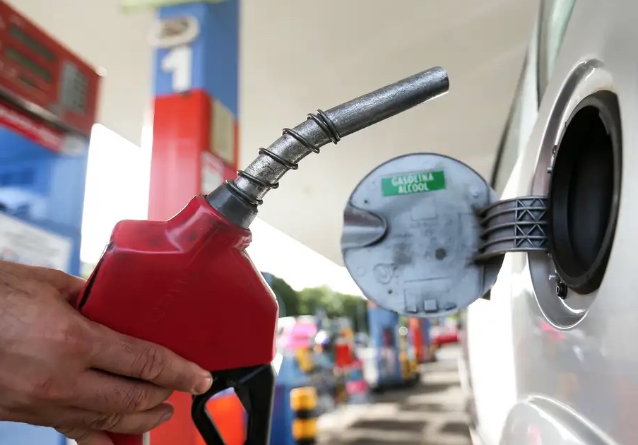 Petrobras aumenta preços da gasolina e do gás de cozinha