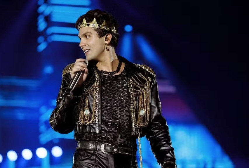 Plateia de preto e celulares lacrados: Luan Santana faz exigências para gravação de especial 