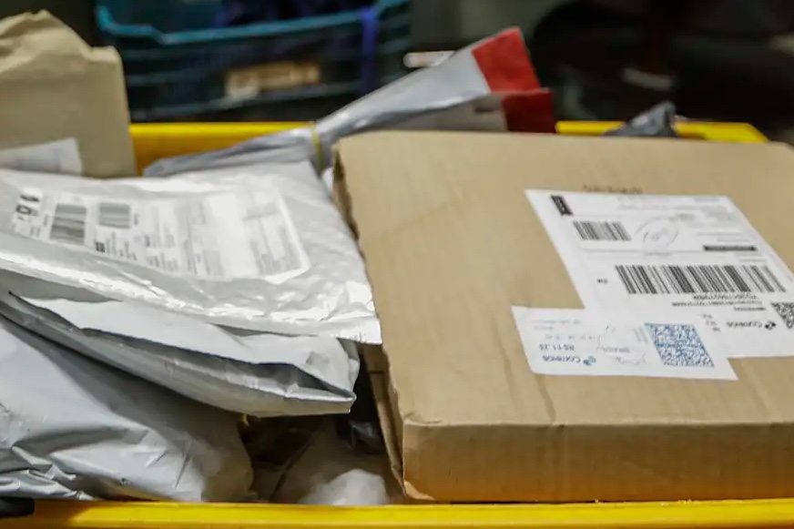 Correios alertam para golpe da falsa taxa de encomendas
