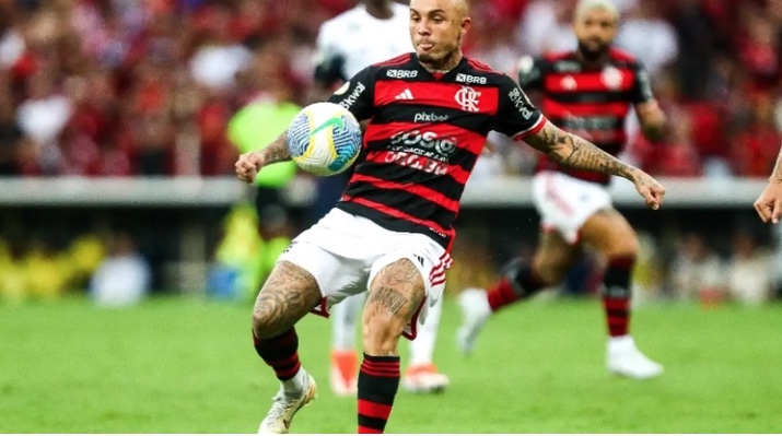 Everton Cebolinha faz cirurgia para corrigir lesão no tendão