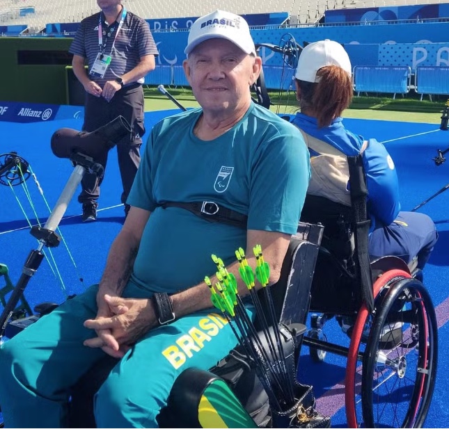 Brasileiro mais velho nas Paralimpíadas, arqueiro busca medalha inédita aos 64 anos