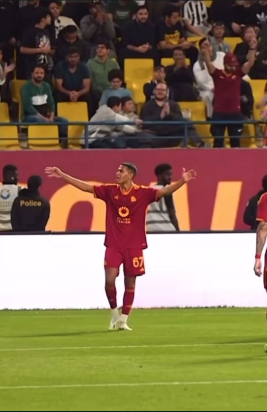 Corinthians fatura R$ 10 Milhões com transferência de João Costa para o futebol árabe