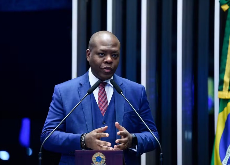 Me Too Brasil diz que recebeu denúncias contra Silvio Almeida por assédio sexual