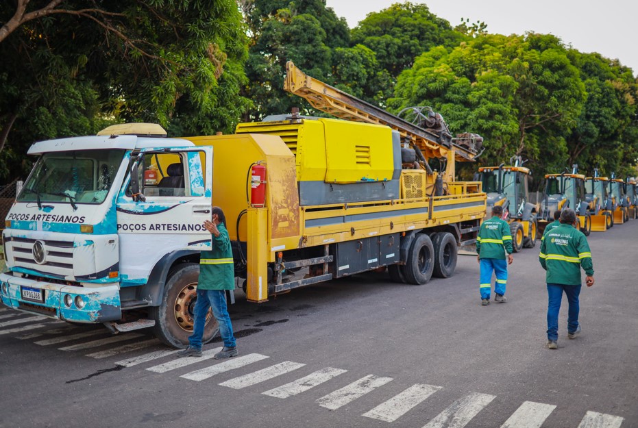 Equipamentos para obras de saneamento básico do Prosai chegam a Parintins