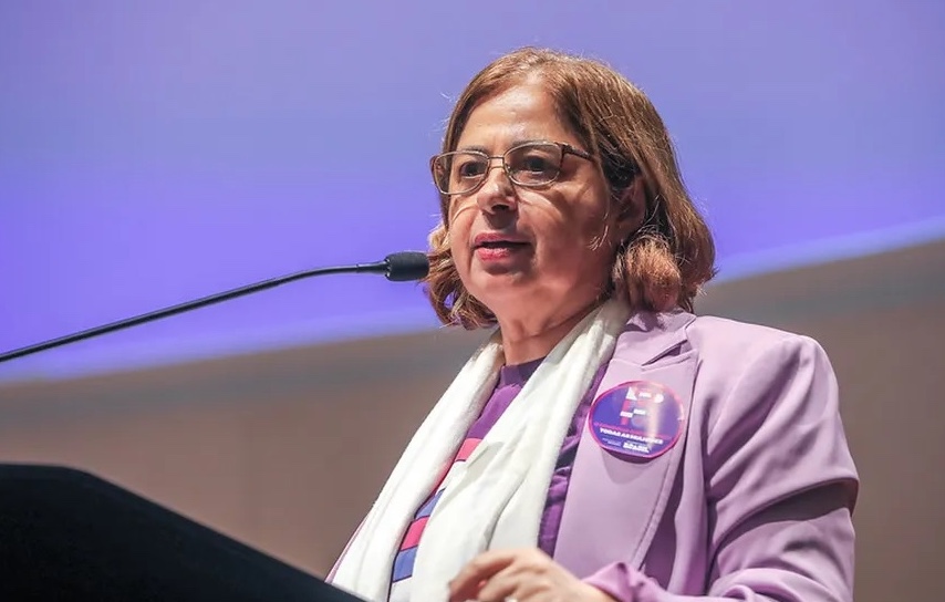 Em Manaus, ministra lança campanha contra violência à mulher 