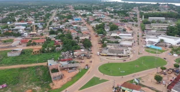 Prefeito de Humaitá é denunciado por descarte irregular de resíduos e queimadas ilegais