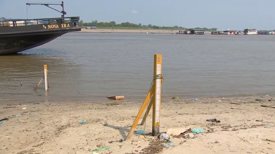Seca do Rio Solimões impacta comércio nas fronteiras do Brasil com a Colômbia e o Peru
