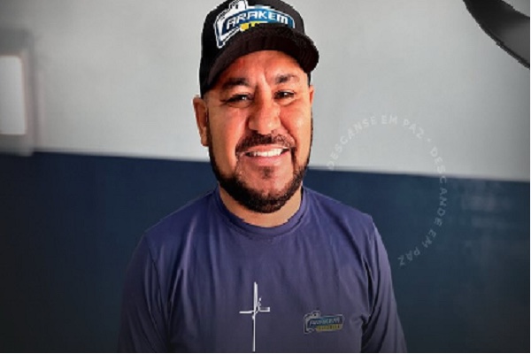 Freezer cai de empilhadeira e mata empresário