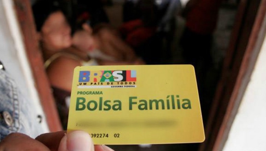Governo mantém uso do cartão do Bolsa Família para apostas online