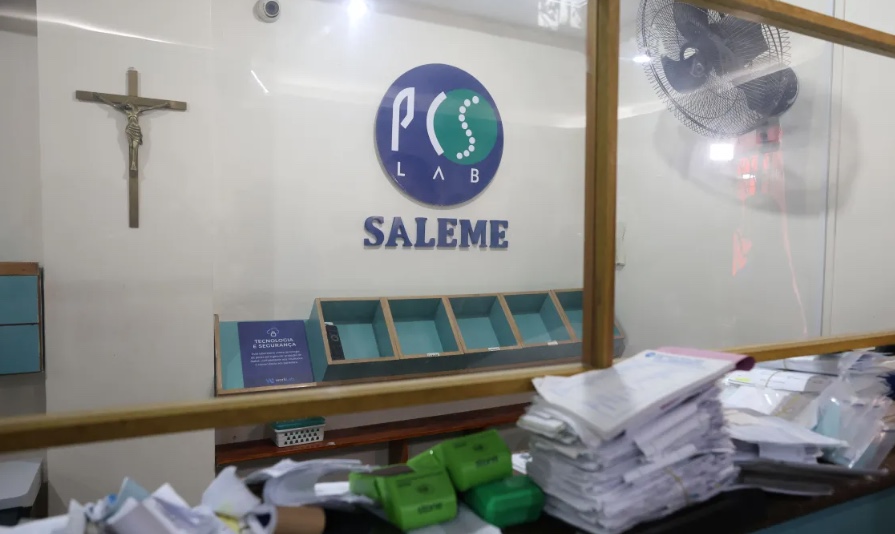  Funcionária que assinou laudos de exames errados de HIV deve se entregar à Polícia hoje