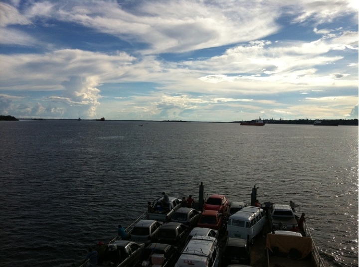 Rio Negro começa a encher, mas seca continua, afirma especialista