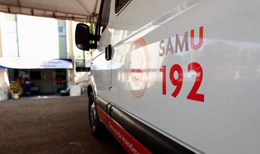 Homem é indiciado por agredir casal de idosos com cadeira para roubar galinhas