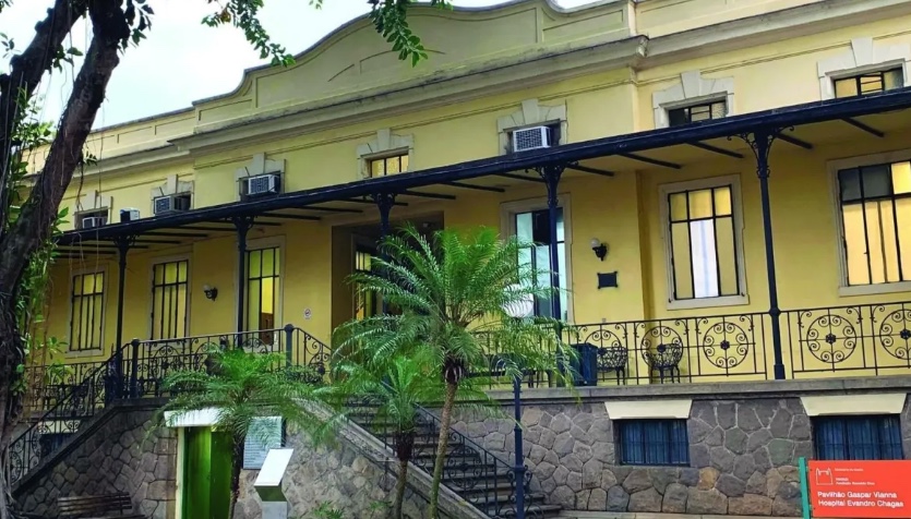 Paciente infectado por HIV após transplante é internado 