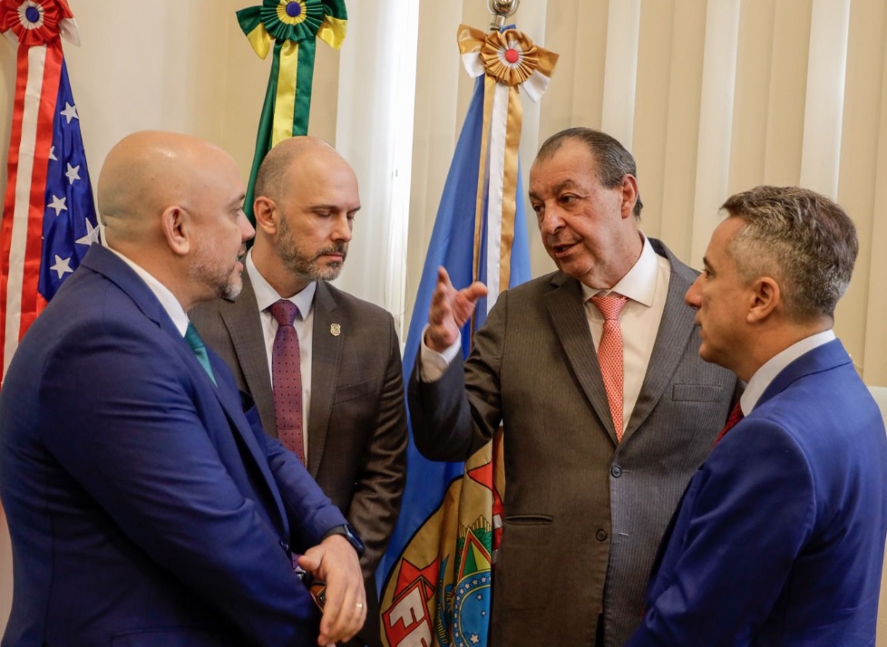 Omar Aziz defende fortalecimento da PF e maior controle das fronteiras no Amazonas