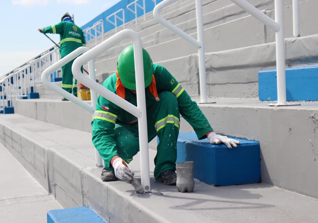 Reforma do Estádio Carlos Zamith avança e atinge 65% de conclusão