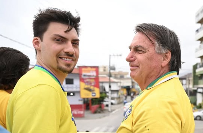 PT pede à Justiça cassação de Renan Bolsonaro por suposta fraude na cota de gênero