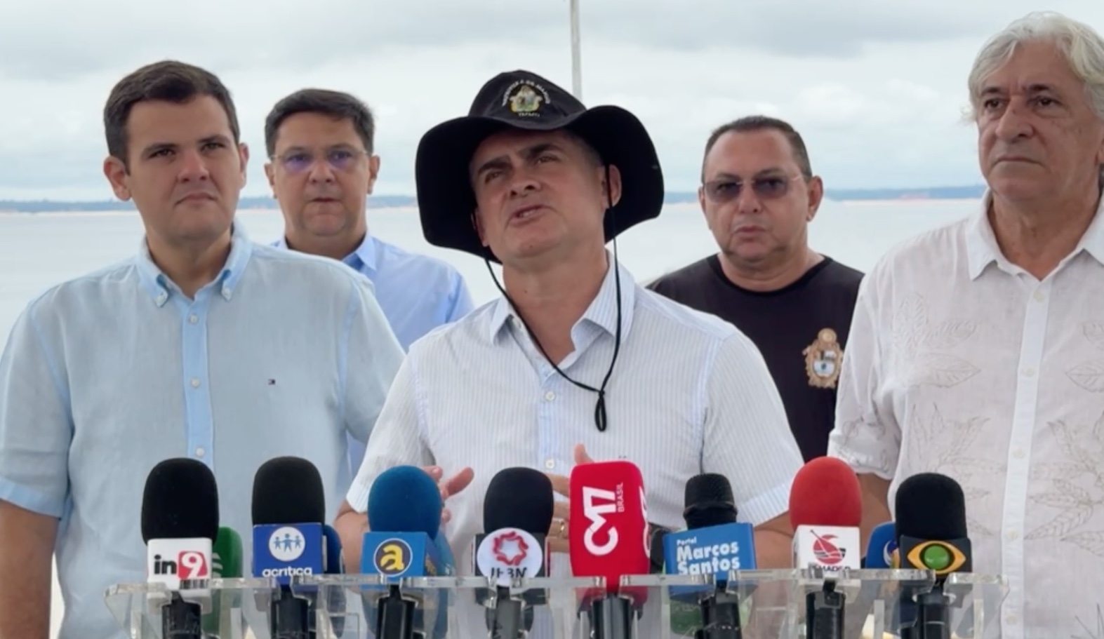 Prefeitura de Manaus libera praia da Ponta Negra para banho 