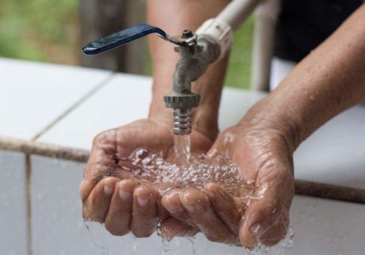 Privatização do saneamento revela falta de acesso à água tratada em Manaus