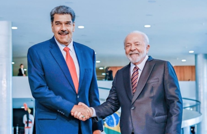 Lula deve faltar à posse de Maduro e enviar representante em seu lugar