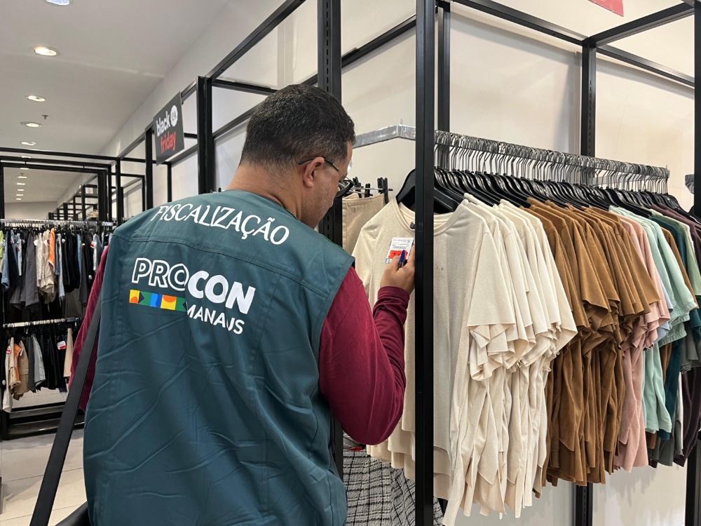 Procon Manaus dá dicas para evitar endividamento durante liquidações de início de ano