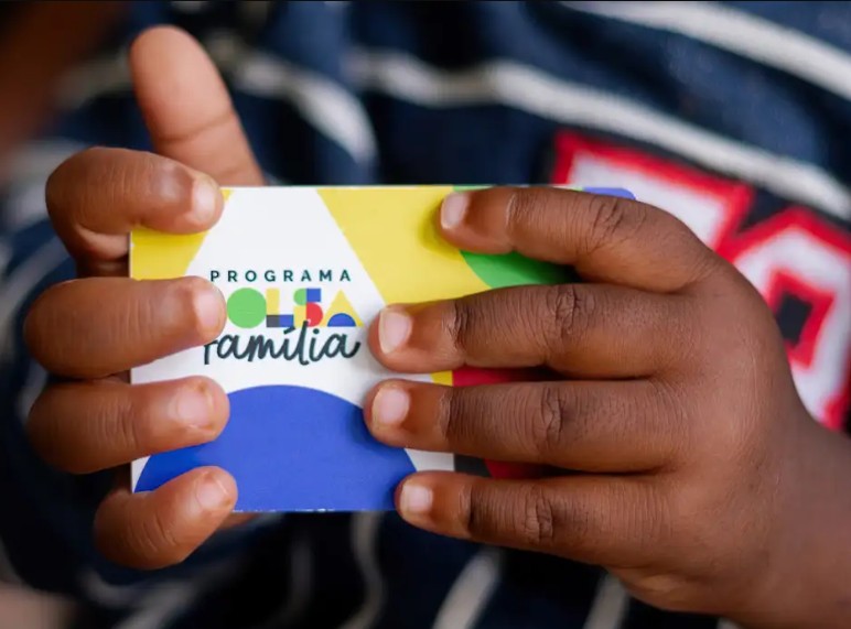 Caixa começa a pagar Bolsa Família de janeiro