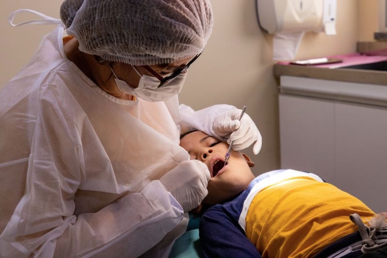 Unidades de saúde oferecem atendimento odontológico após horário comercial e aos sábados