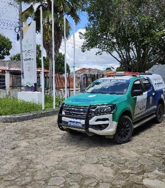 Foragido por homicídio e roubo à joalheria é preso em hotel em Parintins