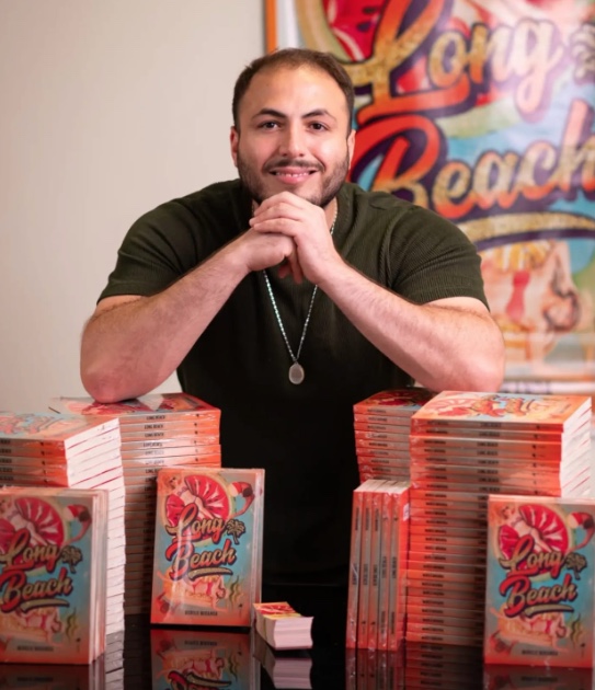 Murilo Miranda lança livro 'Long Beach' em noite de autógrafos em Manaus