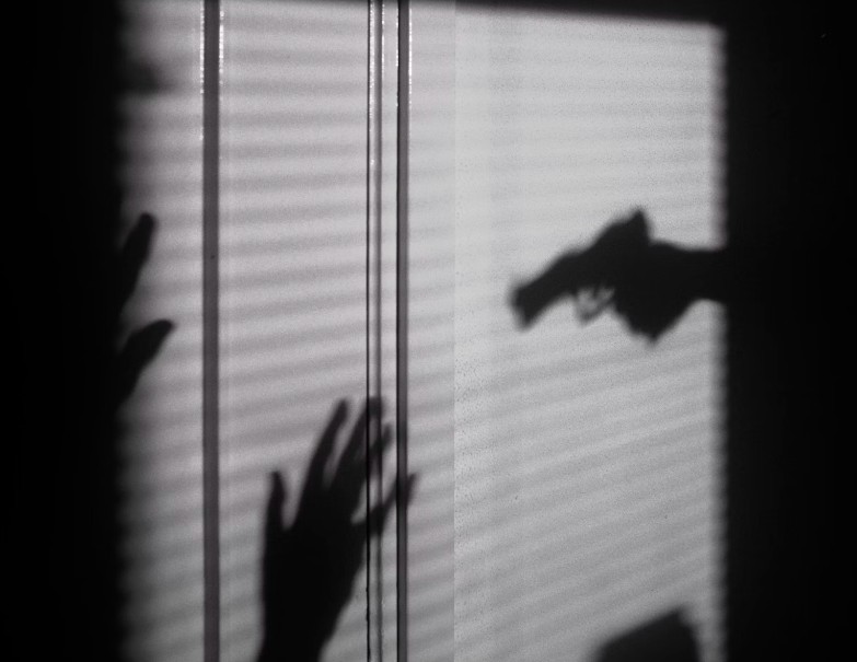 Bêbado, ex invade casa de mulher e a ameaça de morte no Zumbi