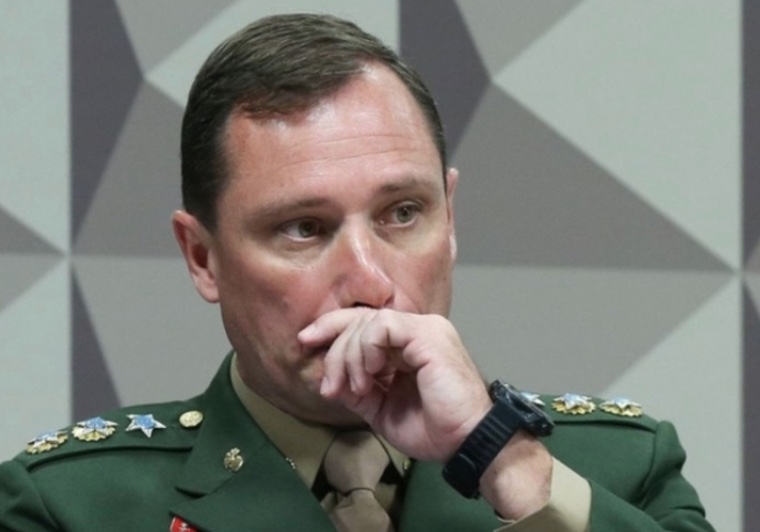 Pena máxima de 2 anos e proteção para a família: Saiba o que Cid pediu em delação