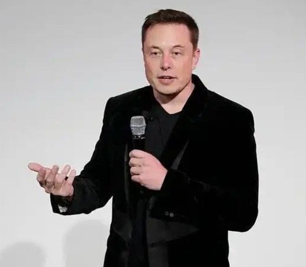 Musk ameaça demitir servidores federais que não prestarem contas de seus trabalhos