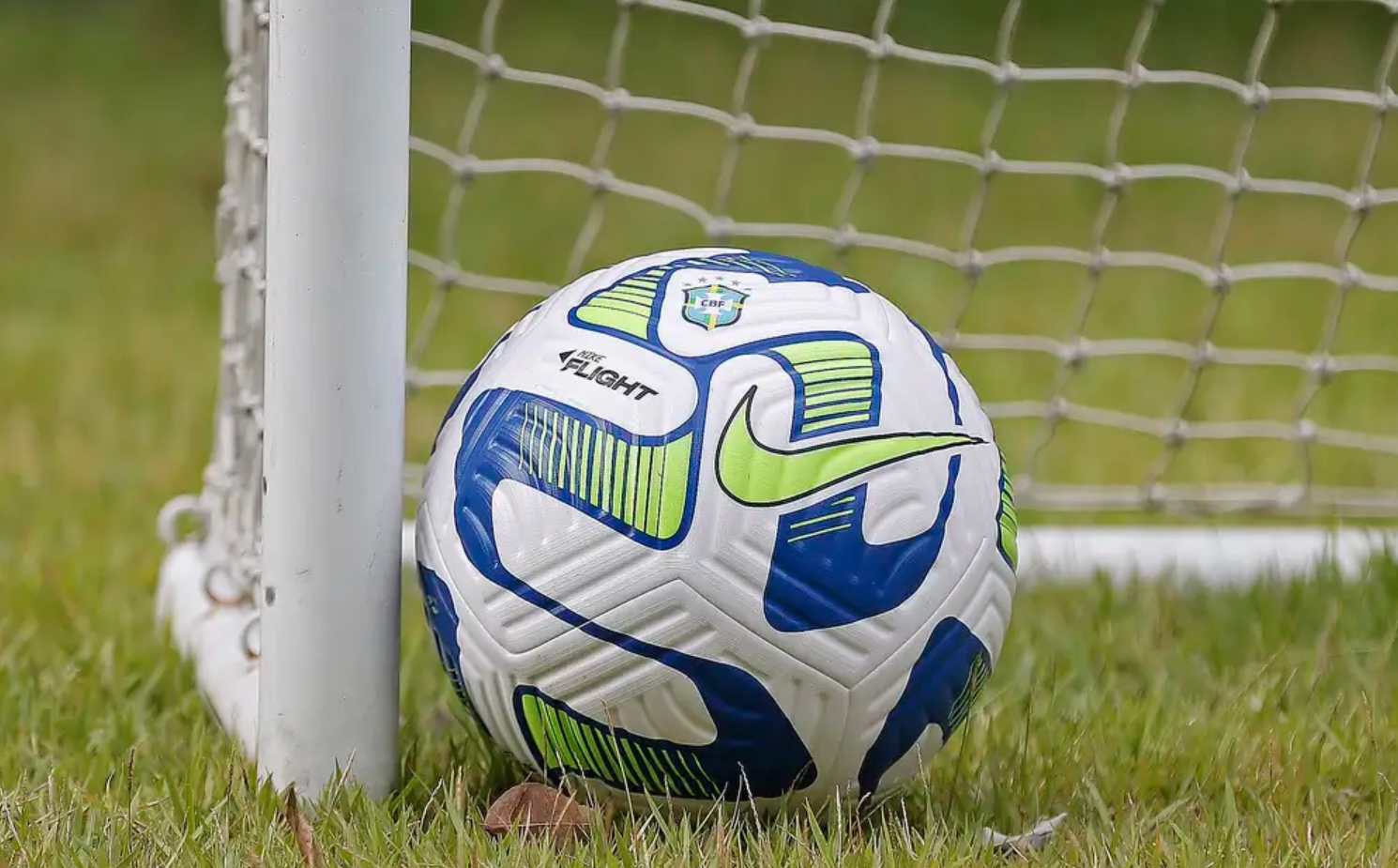 TJAM rejeita recurso de advogado que alegou perda de prazo por COVID-19, mas foi visto em partidas de futebol