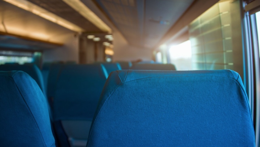 Empresa de transporte é condenada a indenizar vítima de acidente que resultou em danos