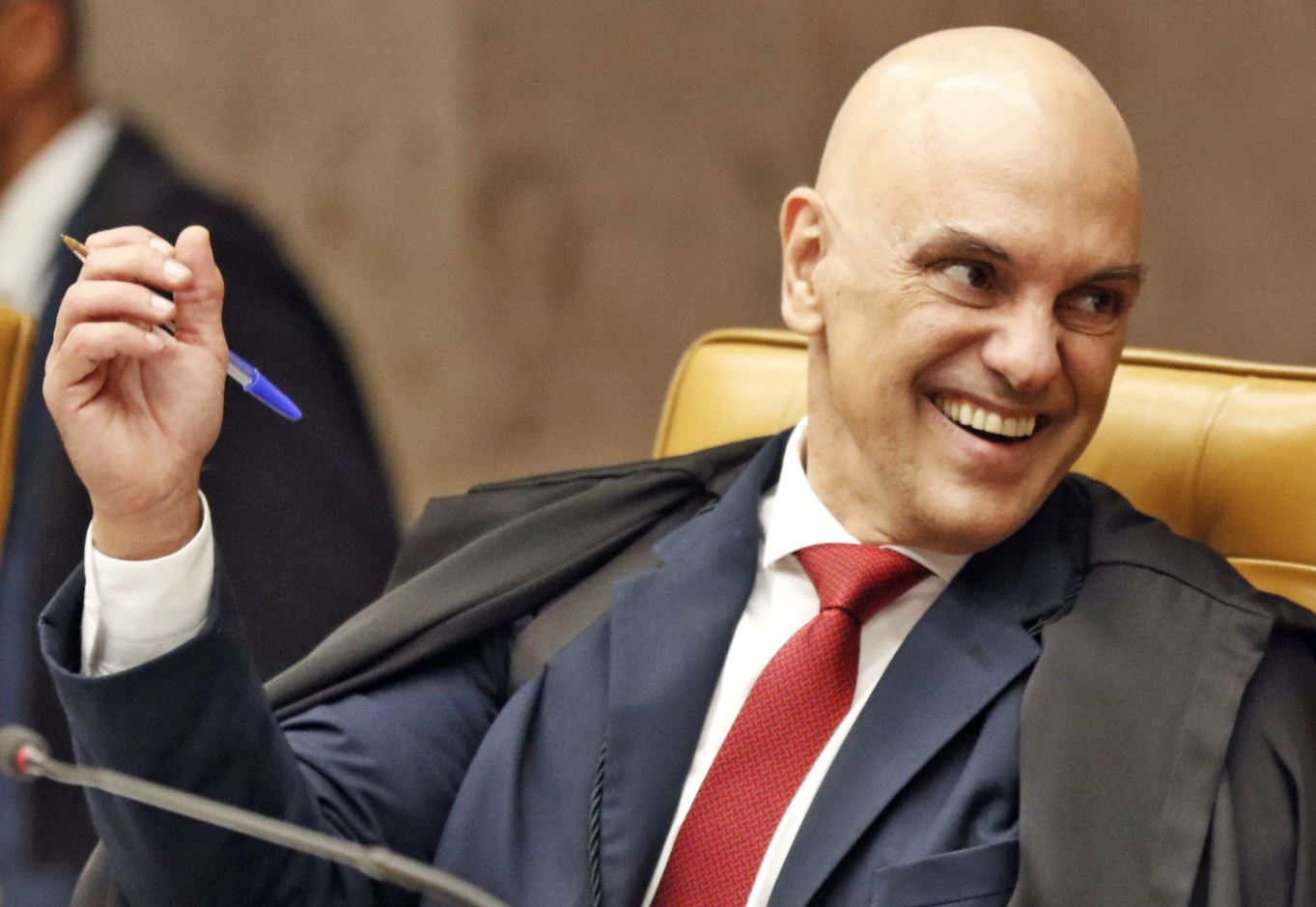 Comissão dos EUA intima Rumble, X e outras big techs sobre ordens de Moraes